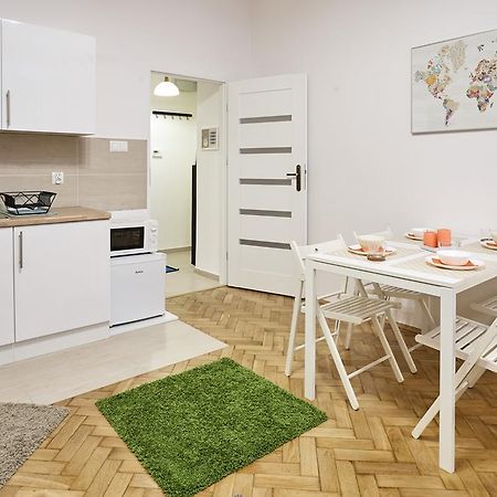 Old Town Kolberga 8 Apartment Krakow Ngoại thất bức ảnh